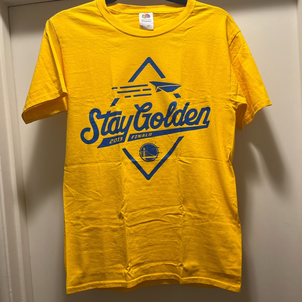 4 NBA Golden State Warriors t shirt bundle size Small